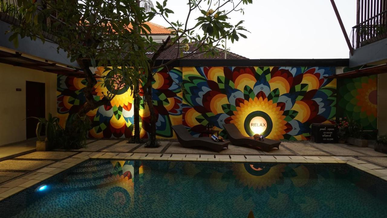 ホテル Reddoorz Near Legian Street エクステリア 写真